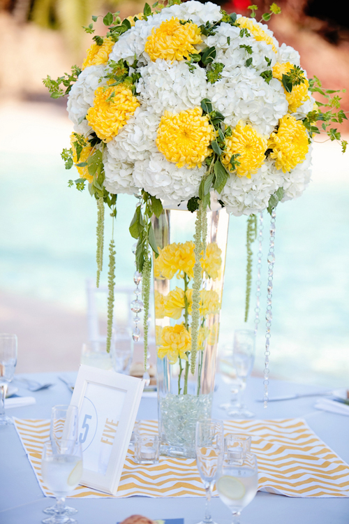 Yellow and white modern decor at Santiago Canyon Estate from April Smith & Co. Photography | junebugweddings.com Yellow and white modern decor at Santiago Canyon Estate from April Smith & Co. Photography | junebugweddings.com