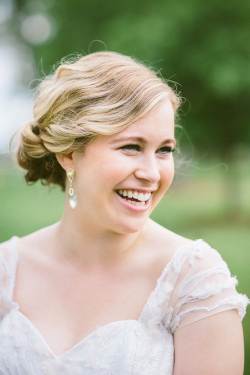 Southern wedding in Charleston, South Carolina, photos by Caroline Ghetes | via junebugweddings.com Southern wedding in Charleston, South Carolina, photos by Caroline Ghetes | via junebugweddings.com