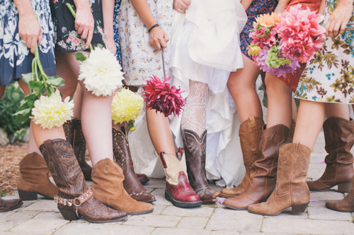 vintage inspired wedding at Blue Dress Barn in Michigan, with photos by Heather Jowett Photography | junebugweddings.com vintage inspired wedding at Blue Dress Barn in Michigan, with photos by Heather Jowett Photography | junebugweddings.com