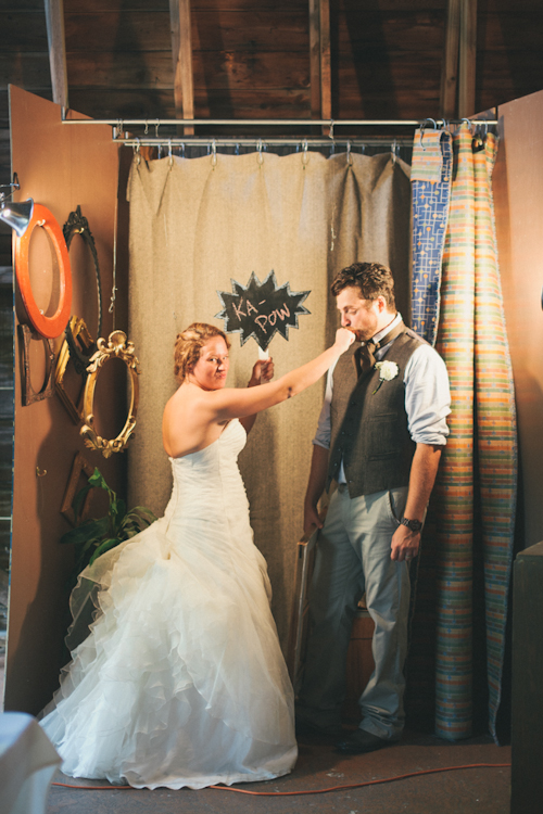 vintage inspired wedding at Blue Dress Barn in Michigan, with photos by Heather Jowett Photography | junebugweddings.com vintage inspired wedding at Blue Dress Barn in Michigan, with photos by Heather Jowett Photography | junebugweddings.com