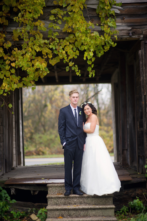 Barn wedding with woodland decor by Kelly Sweet Photography | junebugweddings.com Barn wedding with woodland decor by Kelly Sweet Photography | junebugweddings.com