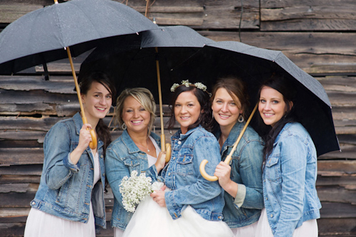 Barn wedding with woodland decor by Kelly Sweet Photography | junebugweddings.com Barn wedding with woodland decor by Kelly Sweet Photography | junebugweddings.com