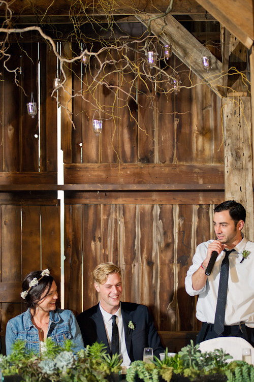 Barn wedding with woodland decor by Kelly Sweet Photography | junebugweddings.com Barn wedding with woodland decor by Kelly Sweet Photography | junebugweddings.com