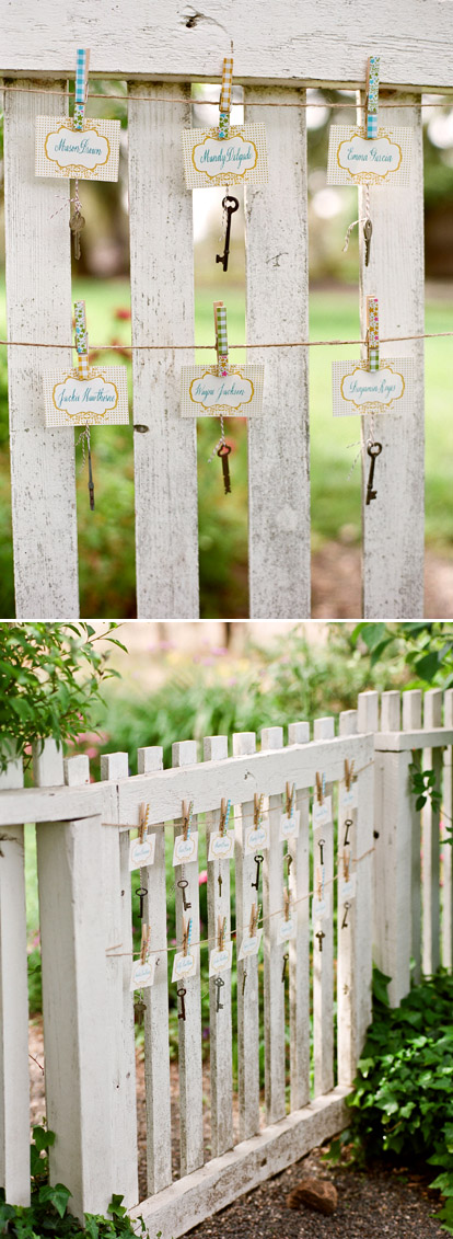 Backyard chic wedding escort cards by Gloria Wong Design, images by Lisa Lefkowitz Backyard chic wedding escort cards by Gloria Wong Design, images by Lisa Lefkowitz