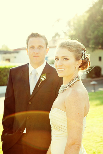 Modern fall wedding bride and groom, metallic wedding color palette, images by Raya Carlisle Modern fall wedding bride and groom, metallic wedding color palette, images by Raya Carlisle