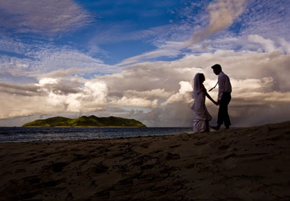 John Hong of John and Joseph Photography photographing John and Jane Hong on their honeymoon John Hong of John and Joseph Photography photographing John and Jane Hong on their honeymoon