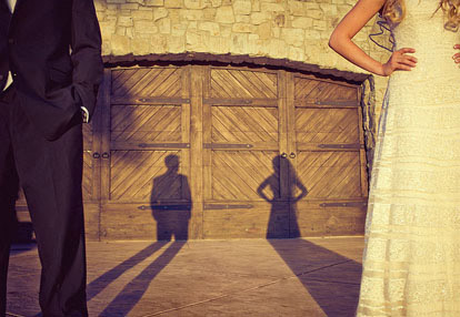 Cool wedding couple shadow portrait by Jeff Newsom Cool wedding couple shadow portrait by Jeff Newsom