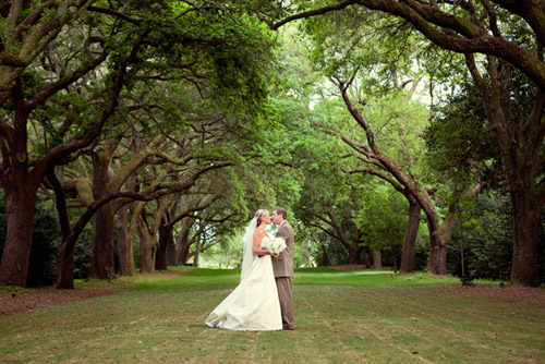 Charleston, South Carolina wedding at The Legare Waring House, sky blue and green wedding color palette, photos by The Schultzes Charleston, South Carolina wedding at The Legare Waring House, sky blue and green wedding color palette, photos by The Schultzes