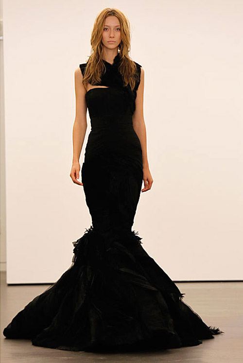 Vera Wang fall 2012 nude and black wedding dresses, photos via Brides.com Vera Wang fall 2012 nude and black wedding dresses, photos via Brides.com